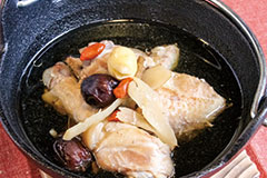 生姜たっぷり若鶏薬膳スープ